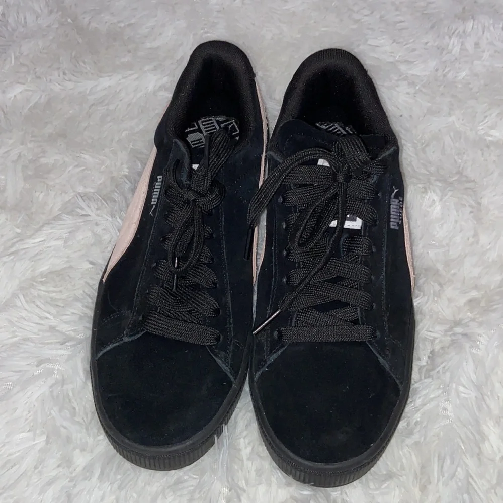 Puma - Picture 2 of 4